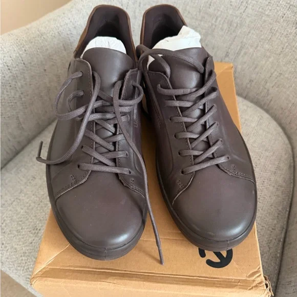 Ecco Men's Dark Brown Leather Sneakers Brand New - Picture 1 of 9